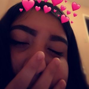 Meet your Posher, Abigail